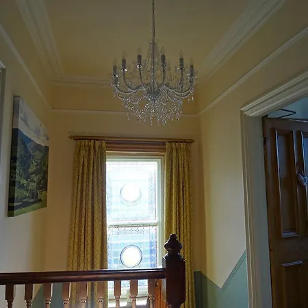לינה וארוחת בוקר Thornsgill House