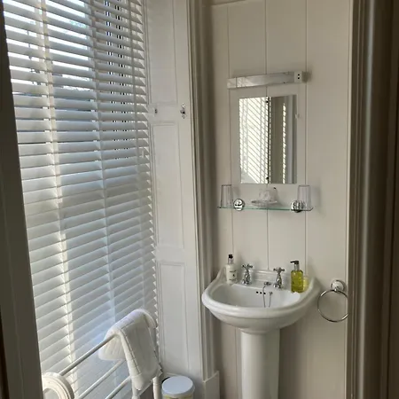 Thornsgill House 4* אסקריג